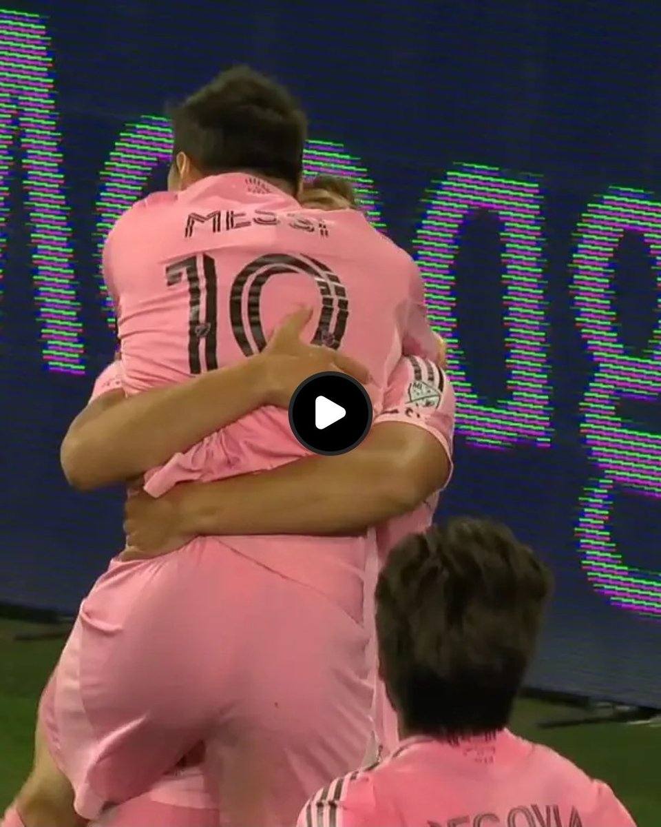 chris2quiet's tweet photo. Messi with three goals and an assist. This guy is not stopping anytime soon. https://t.co/ZBzUGmUdu2