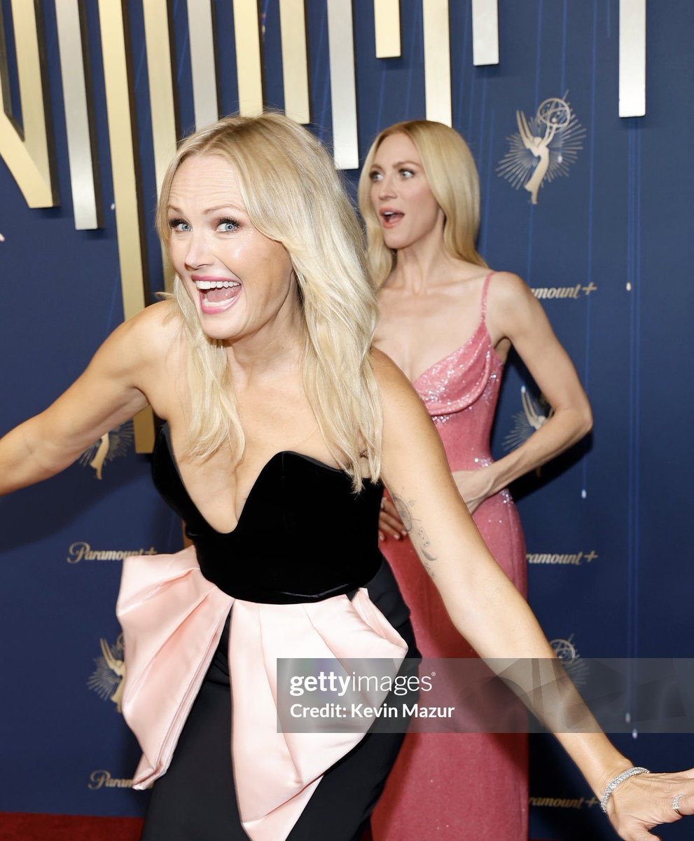 baileeeeeez's tweet photo. they’re so silly together like please never separate them 😭 https://t.co/QjhII6wfTe