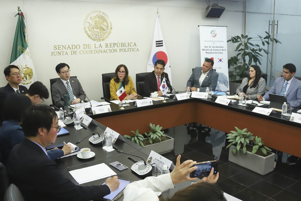 Senado de México tweet media