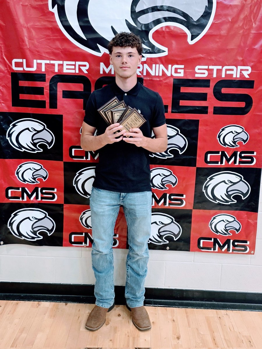Hunt_Sanders11's tweet photo. CMS Athletic Banquet! Blessed with the awards I received tonight. All-Conference in Football and Basketball, Most Improved in Football, Defensive MVP in Basketball and Angler of the Year! Shout out to my family for always pushing and supporting me and thankful to have these Coaches! I missed getting pictures with a few. #Eagles #Hardwork 
@joshmills3231 @CutterFootball @CMSSDEagles