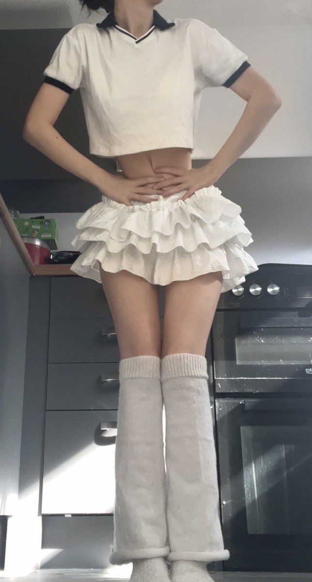 _dollset's tweet photo. i was doing that one trend this is kinda gross lol https://t.co/AzcKEPkez0