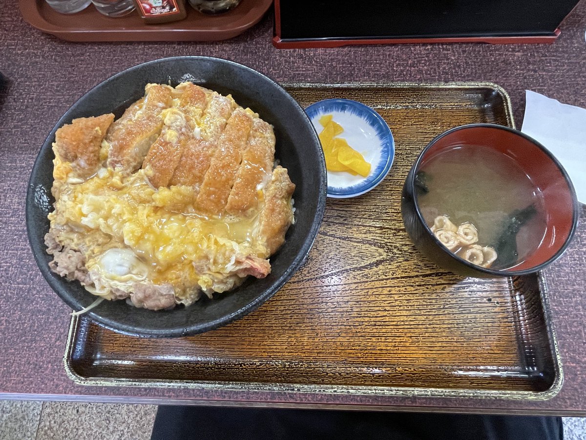 KA3917's tweet photo. ショート運用終わり、朝昼ごはん。 https://t.co/ipXjcCqA8i