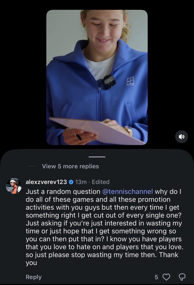 Jess 🐝 tweet media