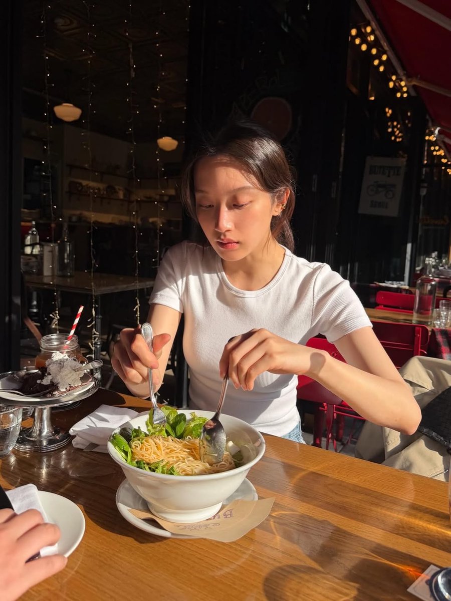 신신커플 tweet media