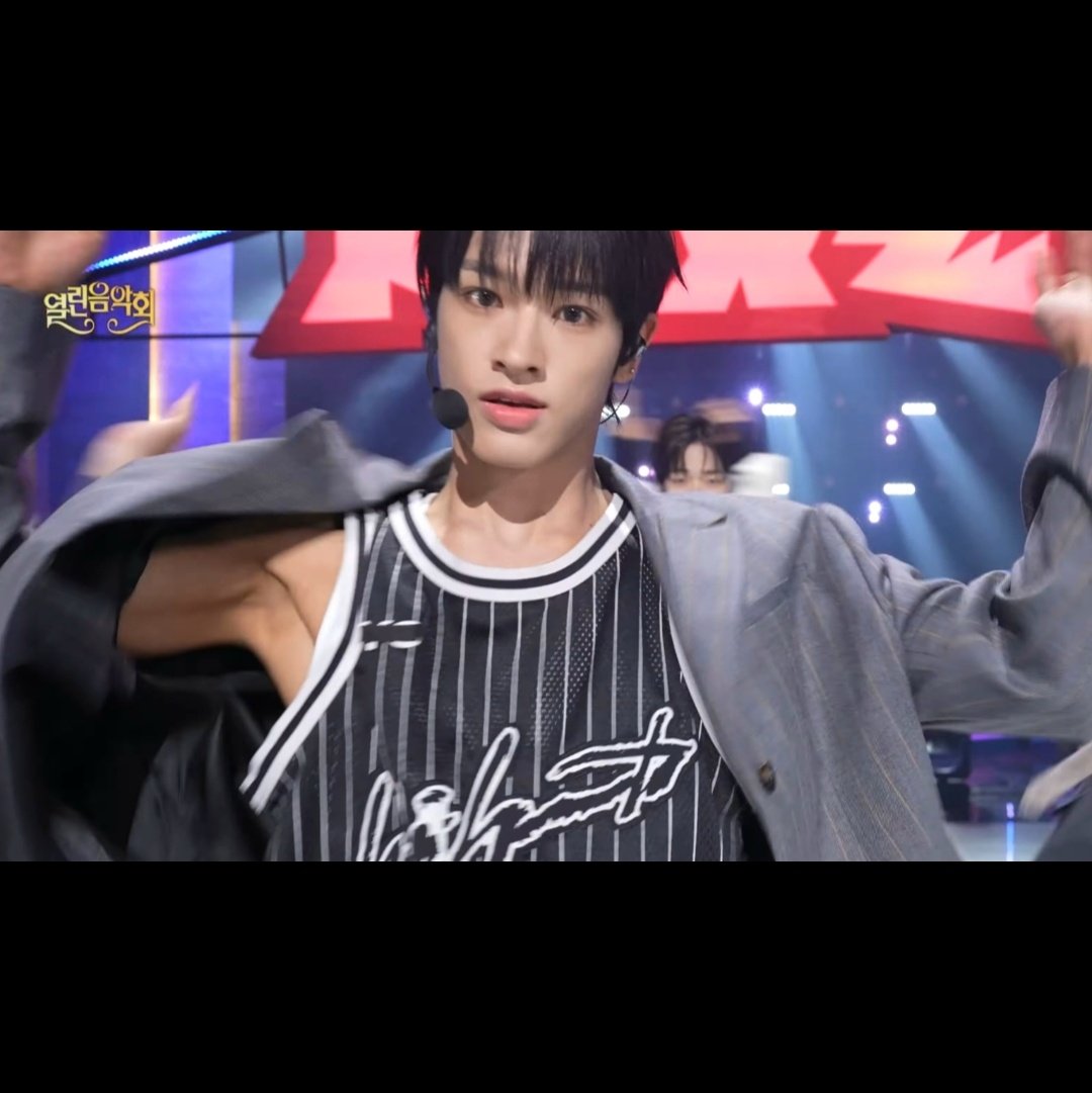 踊りにくいかもだけど…やはりジャケットが好きである…(*∩´꒳`∩*) 開