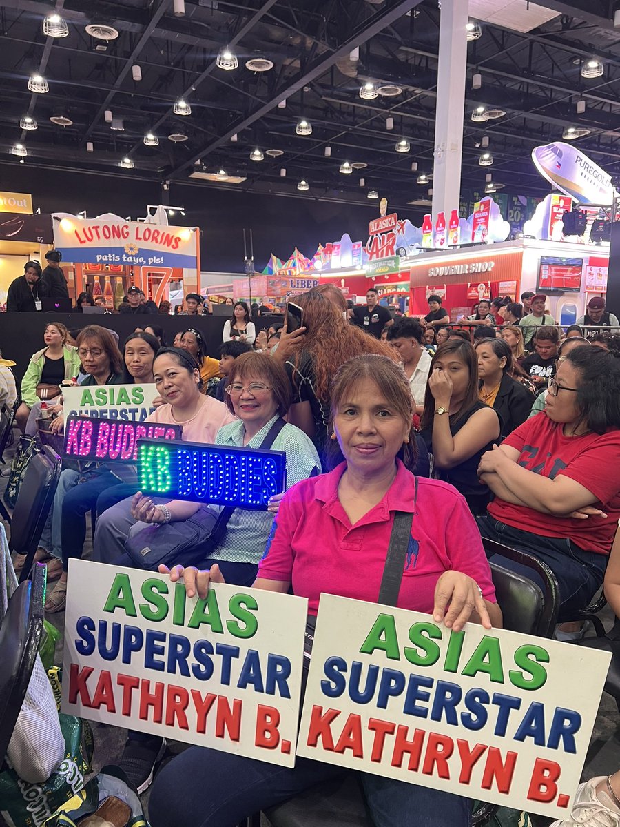 OfficialKBB's tweet photo. We are here at the Puregold Sari-Sari Store Convention 2026! See you, @bernardokath! 💛

#KathrynBernardo #MaggiKusinaskwela #AlwaysPanalo #PuregoldSariSariStoreConvention2025 https://t.co/RQKcoEADYE