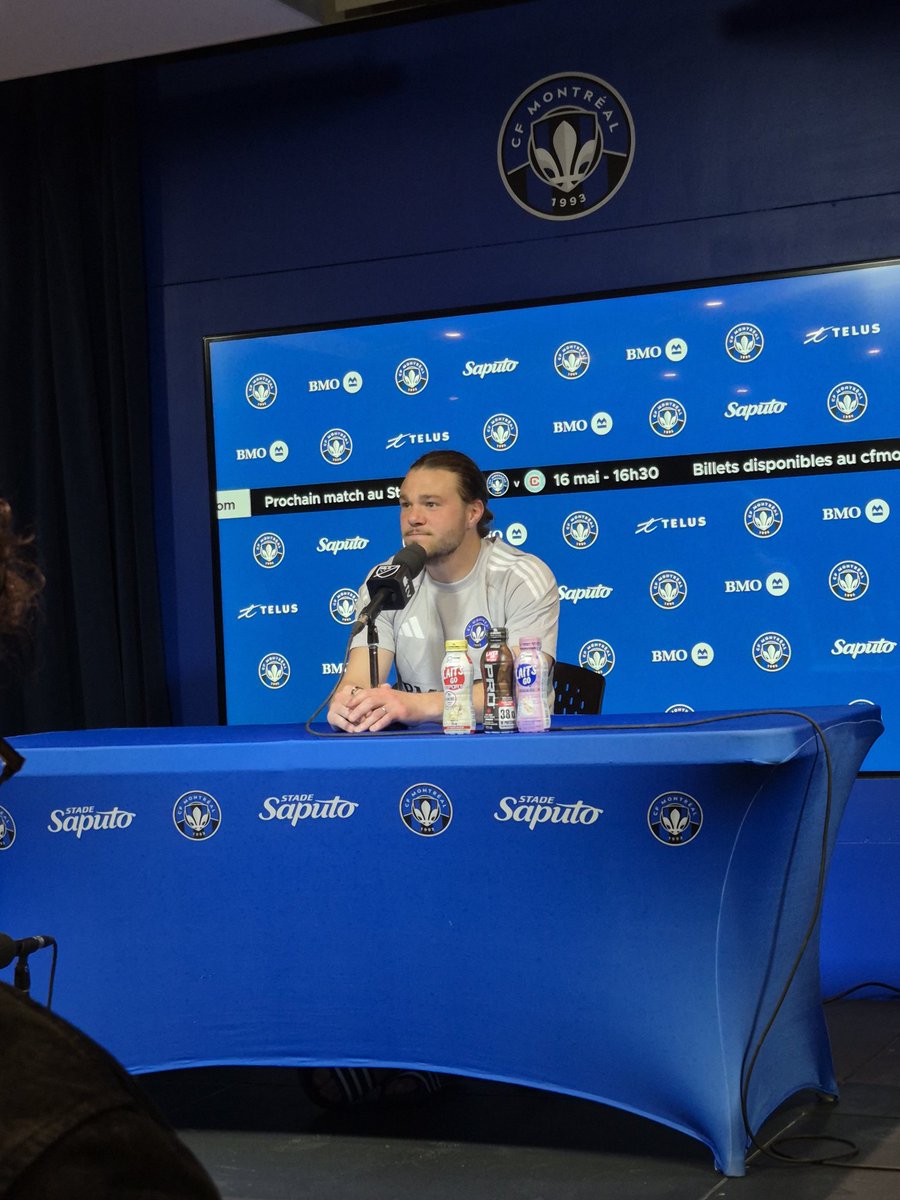 MathDastous's tweet photo. 🗣 Samuel Piette
« On a quand même fait un bon match… pas parfait, mais on a été solides sans accorder beaucoup d’occasions. On va le donner à Portland, ils ont bien joué. On veut les 3 points. Ce n’est pas la fin du monde, mais c’est plus 2 points perdus qu’un point gagné. Le standard, c’est 3 points à chaque match.
On n’a pas réussi à tuer ce match-là à la fin. Ils ont pris une certaine ascendance dans ce match-là. On a été bons pour limiter les dégâts, mais un peu déçus quand même.
On a essayé de trouver le 3e but, mais on aurait pu aussi se brûler, alors on va se contenter de…
Il a terminé en parlant de Longstaff en le comparent à Frank Lampard à son niveau avec beaucoup de qualité physique et genereux avec les courses.»
#CFMTL