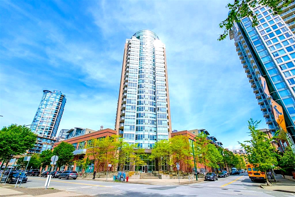 stanstanchev's tweet photo. Condos down, detached up. Vancouver mirrors Toronto's uneven outlook
BUYERS - Find the best deals, foreclosures, bank distress, estate sales and exclusive listings. Visit https://t.co/seRLrZ9Fet and go to “EXCLUSIVE DEALS”
https://t.co/YybneyJqkK https://t.co/AiXcZcJnmP
