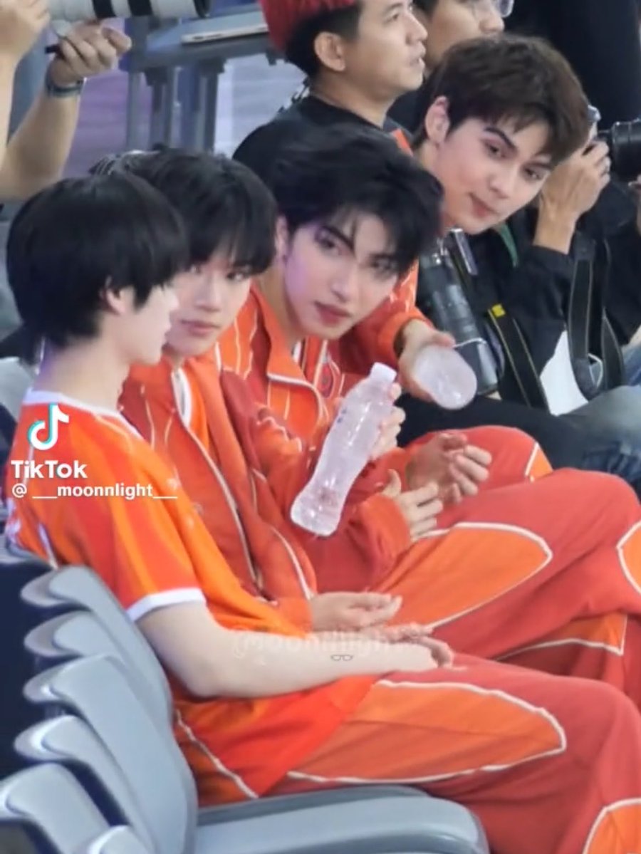 ม๋าด้วง tweet media