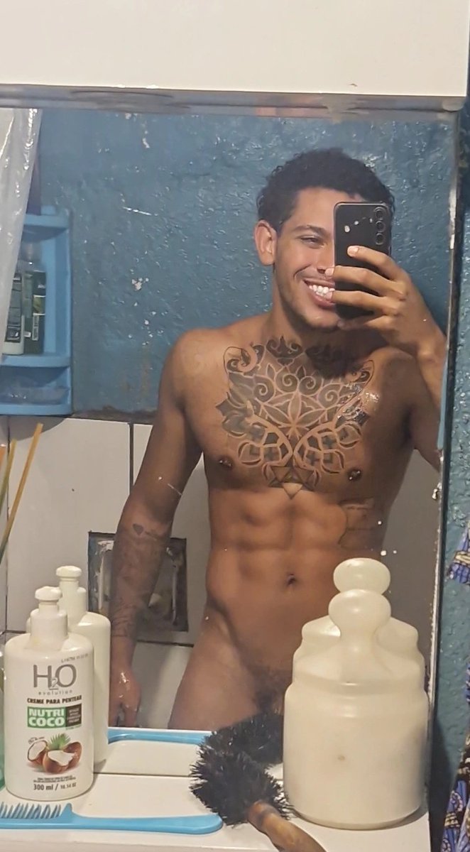 otalDeh's tweet photo. Vamos de ducha 💦
#preto #nudez #corpo #sarado https://t.co/qzlUwInj5o