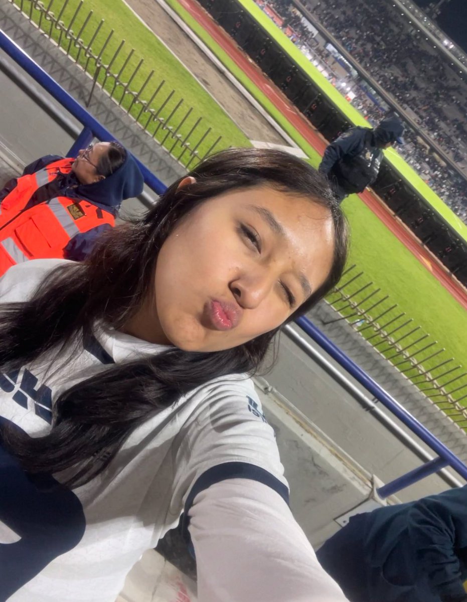 Ingridftbreddy's tweet photo. @PumasMX @CervezaTecate Me encanta ir al estadio con mi hermano, mi mami y mi cuñada. ✨
@eduardooo_rr vamonosss que pumas la mueve! 

#TecatePorTi y #CervezaOficial https://t.co/baSoULEWts