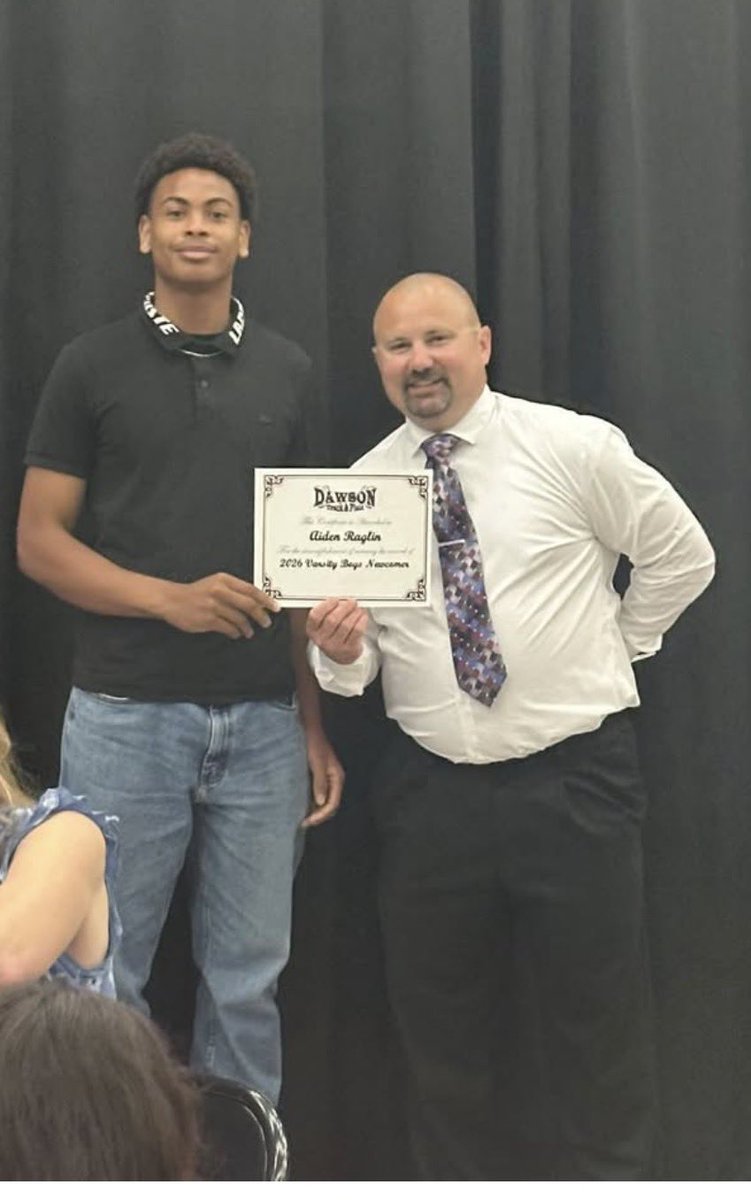 AidenraglinQb1's tweet photo. Thankful for the recognition at this years Varsity end of the year banquet for the work I put in this season!!  @DawsonTrack @DawsonEagleFB @RecruitTheNest https://t.co/Wv6S3wXZrY