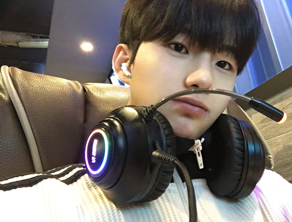 윤담 tweet media