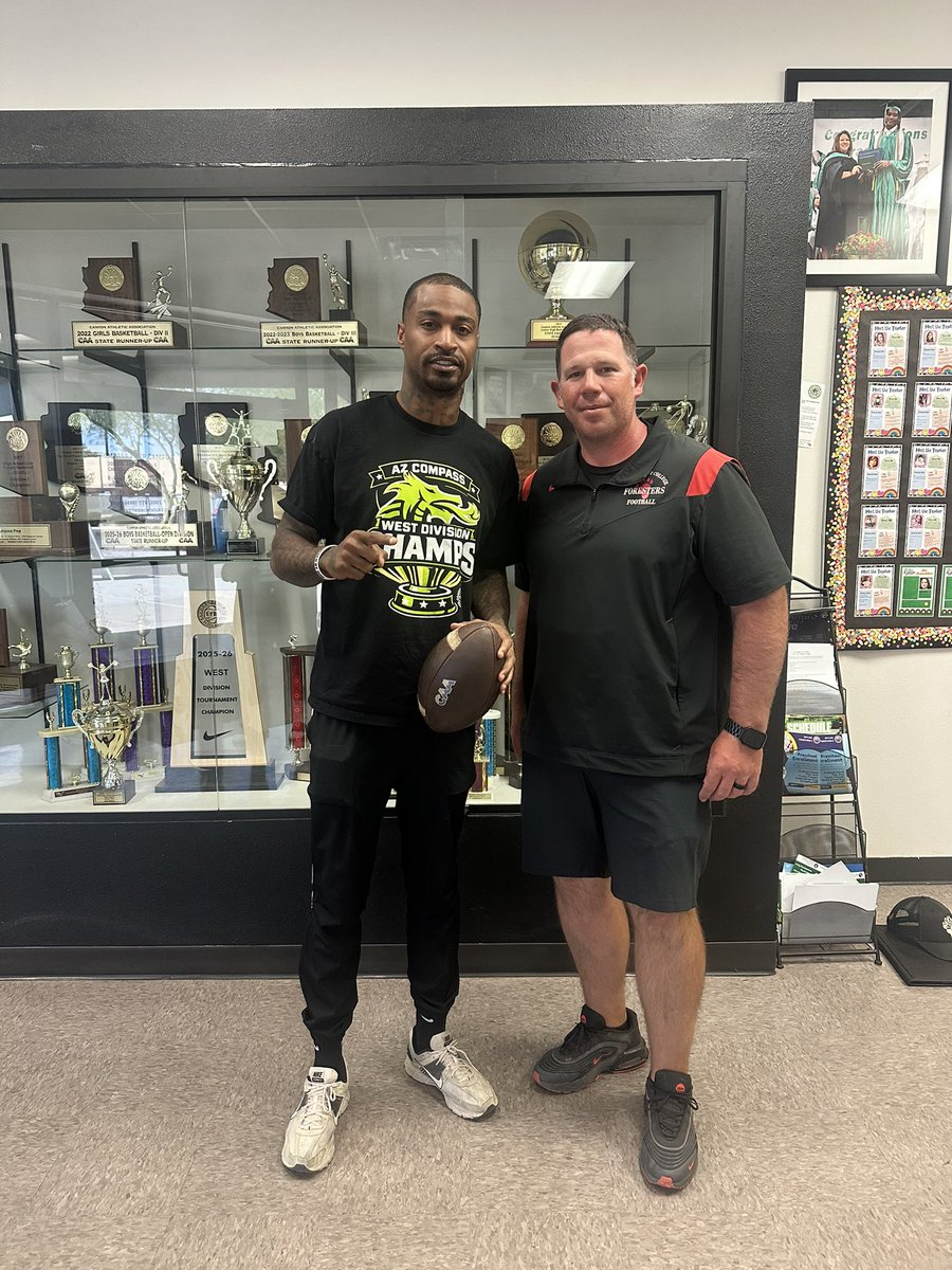 azcompassfb's tweet photo. Thank you Lake Forest Coach Karl Crawford for taking time to visit today! https://t.co/Ilq8IZnKO8