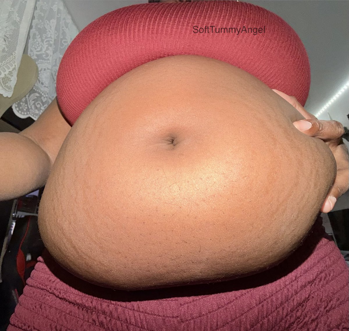 SoftTummyAngel tweet media