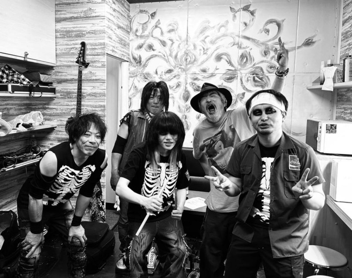 nanotan0317's tweet photo. BEAK × 新宿心音会板谷祐
『唄と鼓動とロッケンロール2026 in 北海道』

無事終わりました☠️
祐ｻﾝまたご一緒できたら嬉しいです☺️

BEAKさんとはまた5/29にご一緒させていただきます！
次は大吉狙うぞ！w

#板谷祐 ｻﾝ
#BEAK ｻﾝ
#Sixx
#カナタ
#ドラム

　画像は祐ｻﾝのﾌﾞﾛｸﾞより https://t.co/JQ8wOnGWqS