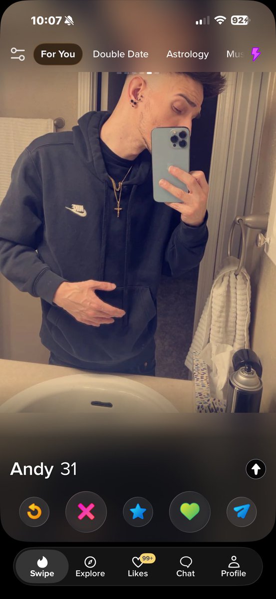 DehoyosB1270's tweet photo. This Gonorrhea ex bf of mine (Andy Matos Rivera) is already talking to other people lol . What a HOE  #philly #viral #gay #proof #sick https://t.co/kGlOwEjYOx