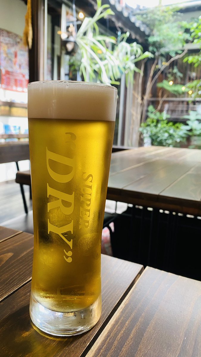 Moridage's tweet photo. こんな美しいスーパードライ出会ったことない https://t.co/y10CkoBh1N