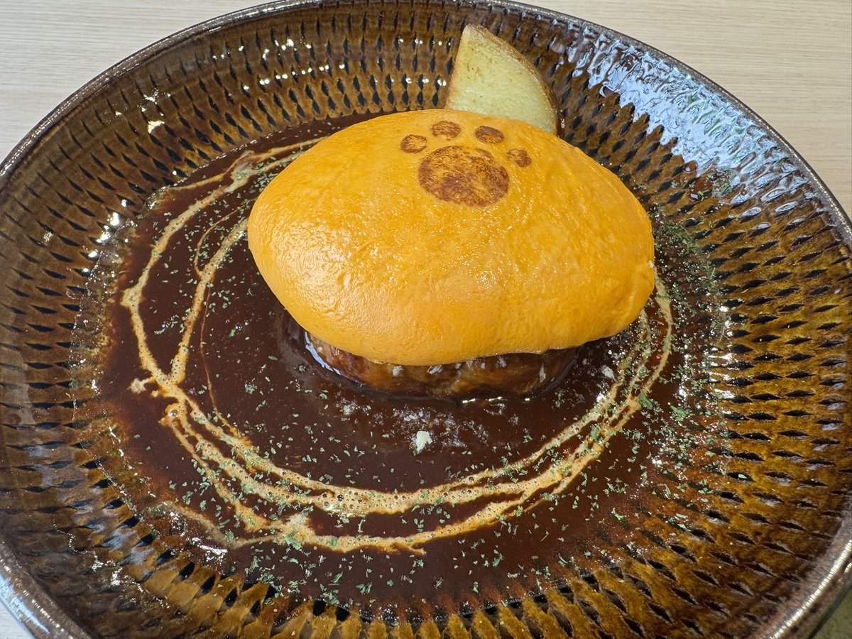 feltea_atelier's tweet photo. はんばーぐ&amp;おむらいすのお店へ！ https://t.co/XxNEm3GLdd