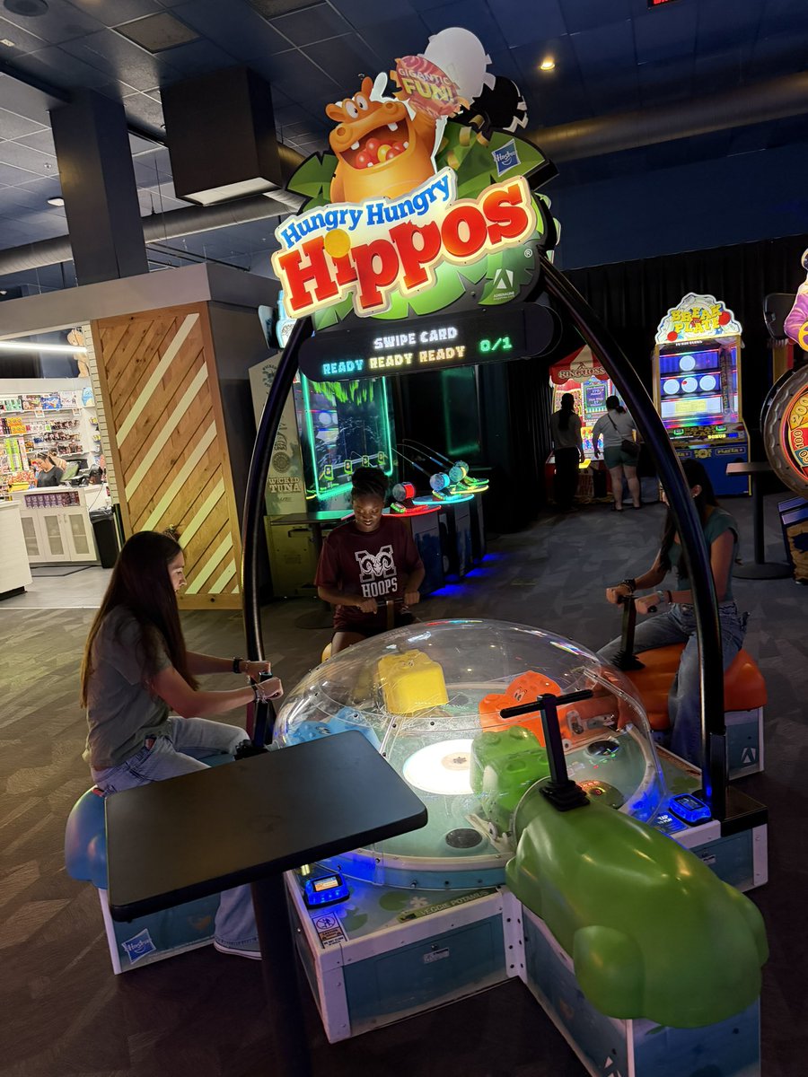 RamsGirlsTrack's tweet photo. We celebrated our Varsity "Banquet" tonight! Thank you @DaveandBusters for giving us a fun way to celebrate our 2026 season! 🕹️🐏🩶 #RamFamily https://t.co/Tn3tkYNNrc