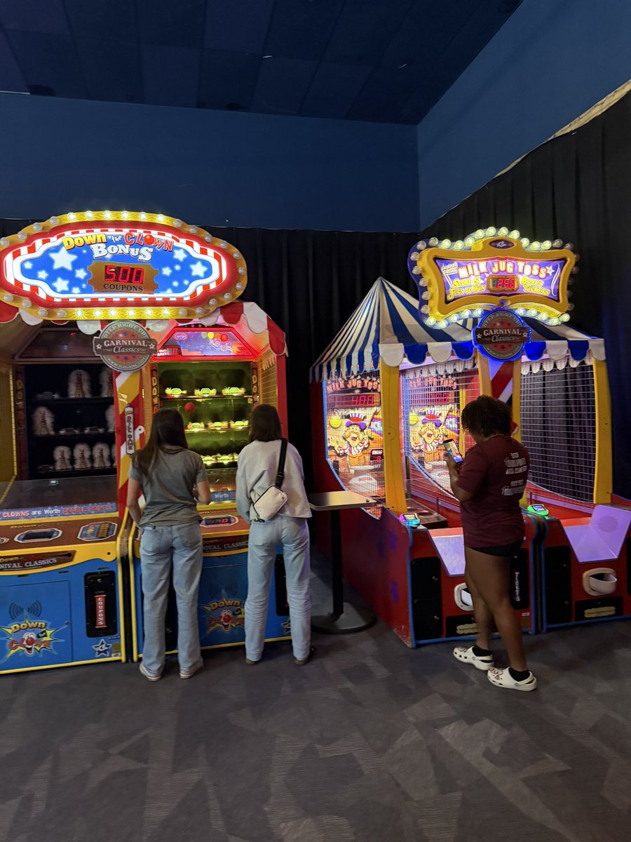 RamsGirlsTrack's tweet photo. We celebrated our Varsity "Banquet" tonight! Thank you @DaveandBusters for giving us a fun way to celebrate our 2026 season! 🕹️🐏🩶 #RamFamily https://t.co/Tn3tkYNNrc