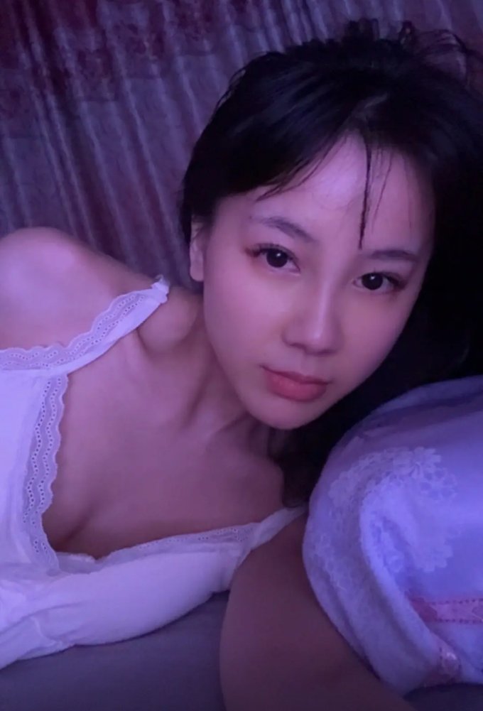 麗麗阿姨要自摸 🀄 tweet media