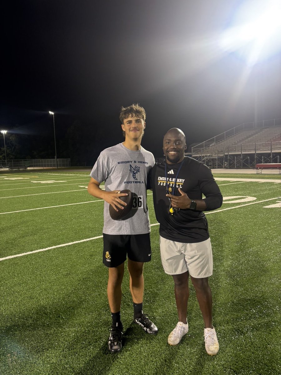 DrewMac04's tweet photo. Had an absolutely great day at the Emory and Henry camp, thank you to all the coaches for having me out today!!
@CoachEasley__ @CoachQHunter @CoachKShort @CoachWalters_  @MrNeas_KellamHS @KellamFB @millhouse682003 https://t.co/w7iG03tCsL