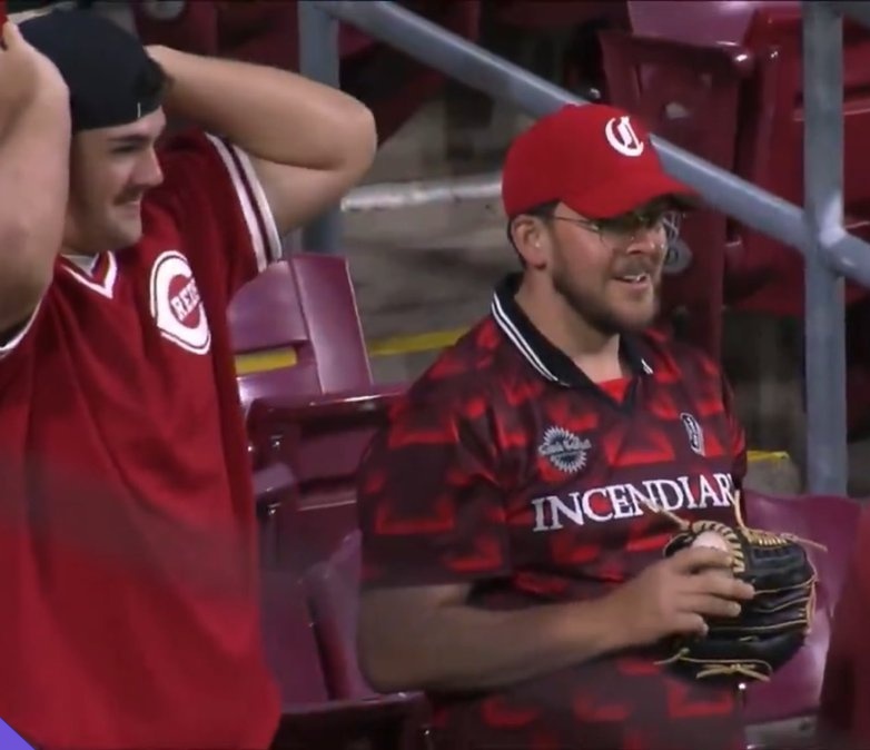 Votto De La Cruz tweet media