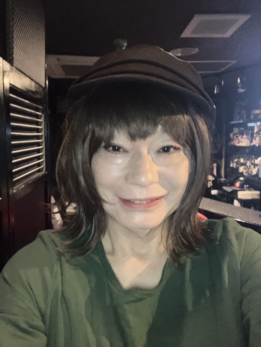 risaloverisa's tweet photo. 精神的にも物理的にも色々と痛いことだらけで疲れた一週間でした😓
今宵はちいかわ占い4位パワーで好転所望です🐈
因みに地味に痛かったのが普段の眼球注射の際に目を広げてとよく叱られるので寝ながら目を大きくパチパチ練習していたら朝目元と目尻が切れてて目ヤニ塗れで痛かった小市民な私でした👀 https://t.co/2W9TBwXXlQ