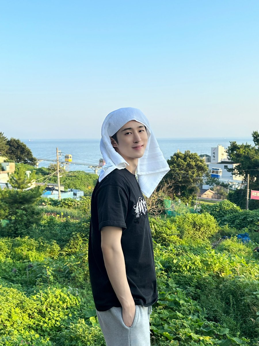 우끼끽 tweet media