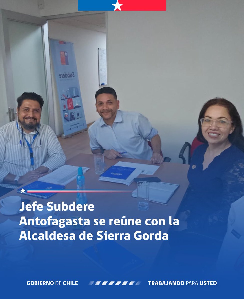 SubdereAntofa's tweet photo. 🇨🇱 Nuestro Jefe URS Pablo Castillo se reunión con la alcaldesa de Sierra Gorda, Adriana Rivera,  y los equipos técnicos para resolver problemas de la comunidad en conjunto 💪🏼 #TrabajandoParaUsted https://t.co/SoF4Cer14Y