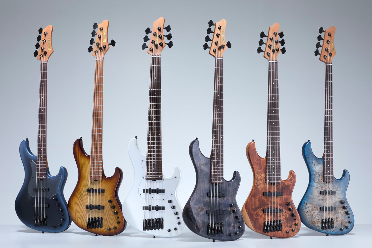 IbanezJapan's tweet photo. 「普遍のトーンを現代の感性で描き直す、新たな『モード』の誕生。」
ベース史を紡いできたアイコニックなデザイン。
そのフィロソフィーをIbanezらしく再構築する新たなシリーズ、"Mode"がデビューします。 

▼2026 New Series : Mode
https://t.co/XXmIczPpUD

#ibanez #ibanezmode #アイバニーズ https://t.co/JF0I7eGV4x