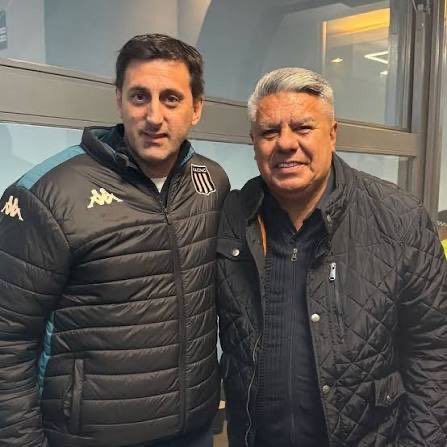 angelsotera's tweet photo. Es positivo que Milito haya dado la cara. 

Pero había que llegar a esta instancia para que diga lo que piensa del fútbol argentino? Debería haber actuado a tiempo junto a Estudiantes y River en vez de haberse sacado tantas fotos con lo que ahora critica. https://t.co/ovoc9sVjfB