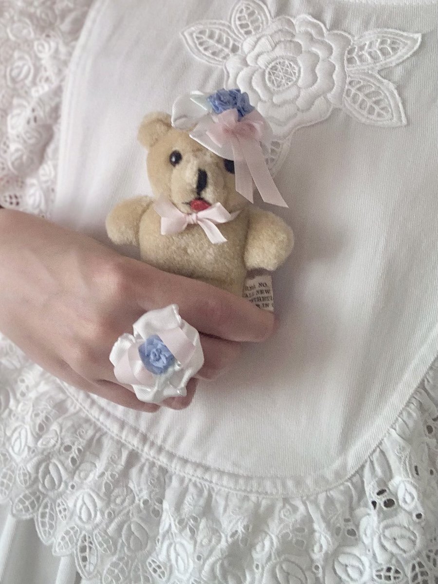 su9rayce's tweet photo. クラシカルなウエディングをイメージしたヘッドドレスと、ぬいぐるみとお揃いになれるリングのセットです💍⛪️ https://t.co/Jlis7Ir0bo