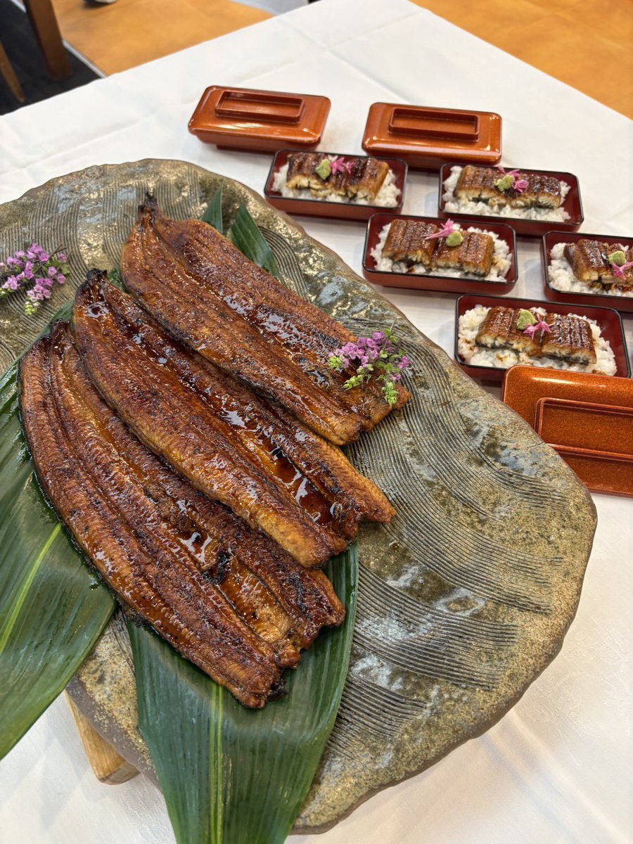 6月〜8月限定】夕食ブッフェのメニュー 目玉は豪華な「ミニうな重」と