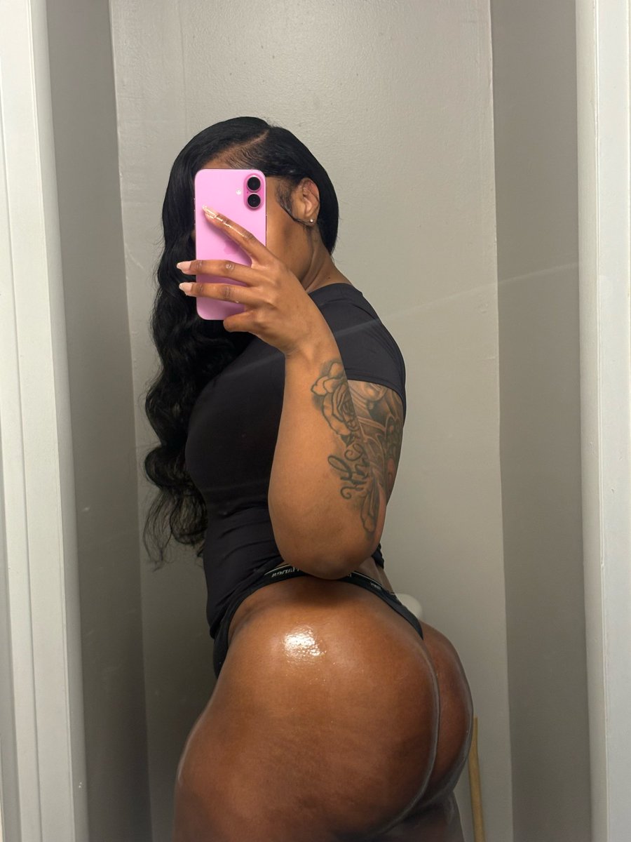 LoveableKay 💦🍬 tweet media