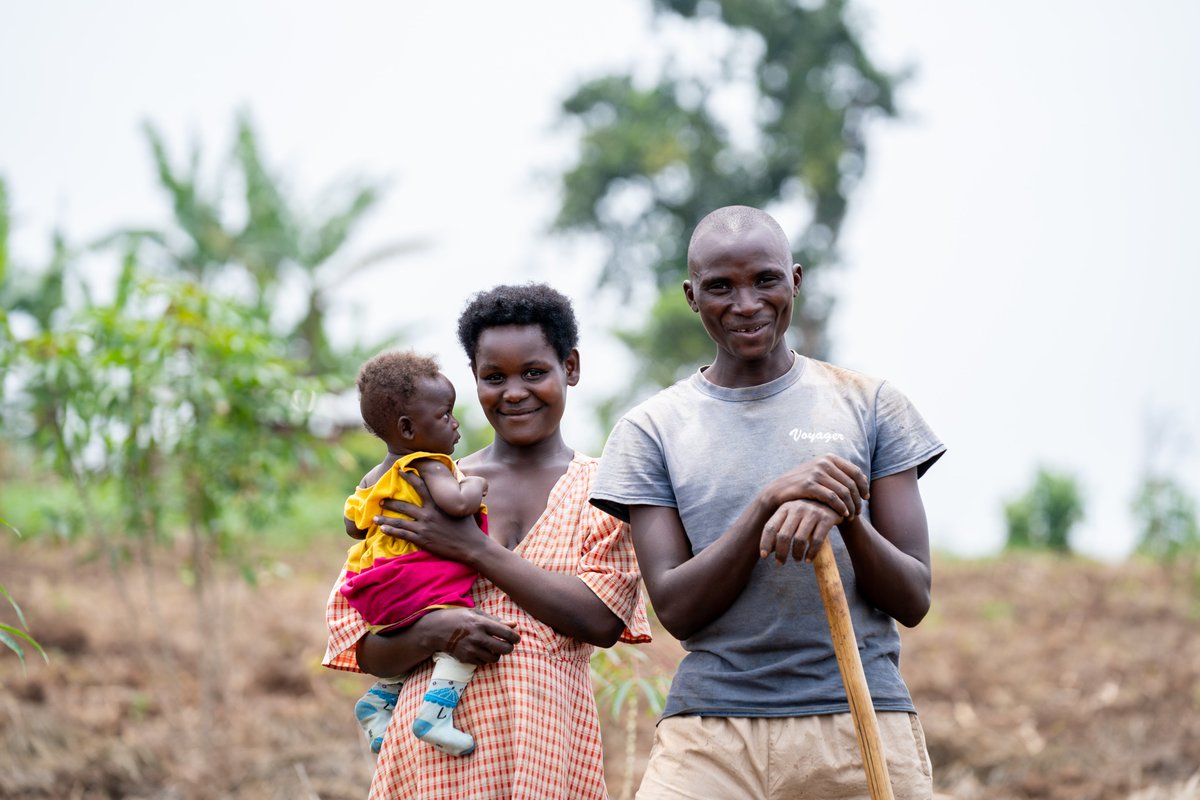 RTVorg's tweet photo. 1/2 "Earlier, my yields were low, and I could barely earn enough for my family. With the new practices I learned, my harvests improved significantly. With my increased income over the past two years, I have built a better house for my family." - Emmanuel.
#farming #agriculture https://t.co/AAVkAqtsay