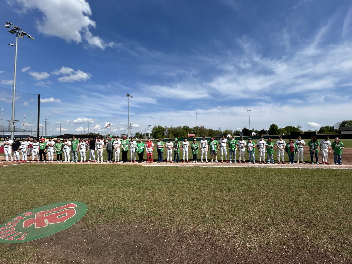 Cavy_Boys's tweet photo. Teacher Appreciation Night!
The Cavalier Baseball Program would like to thank all the hard working teachers for everything they do for the students at LPHS!@LPCavaliers @LPHS_Activities #GRINDitout #CavyBoys https://t.co/AwdRDZ0lAK