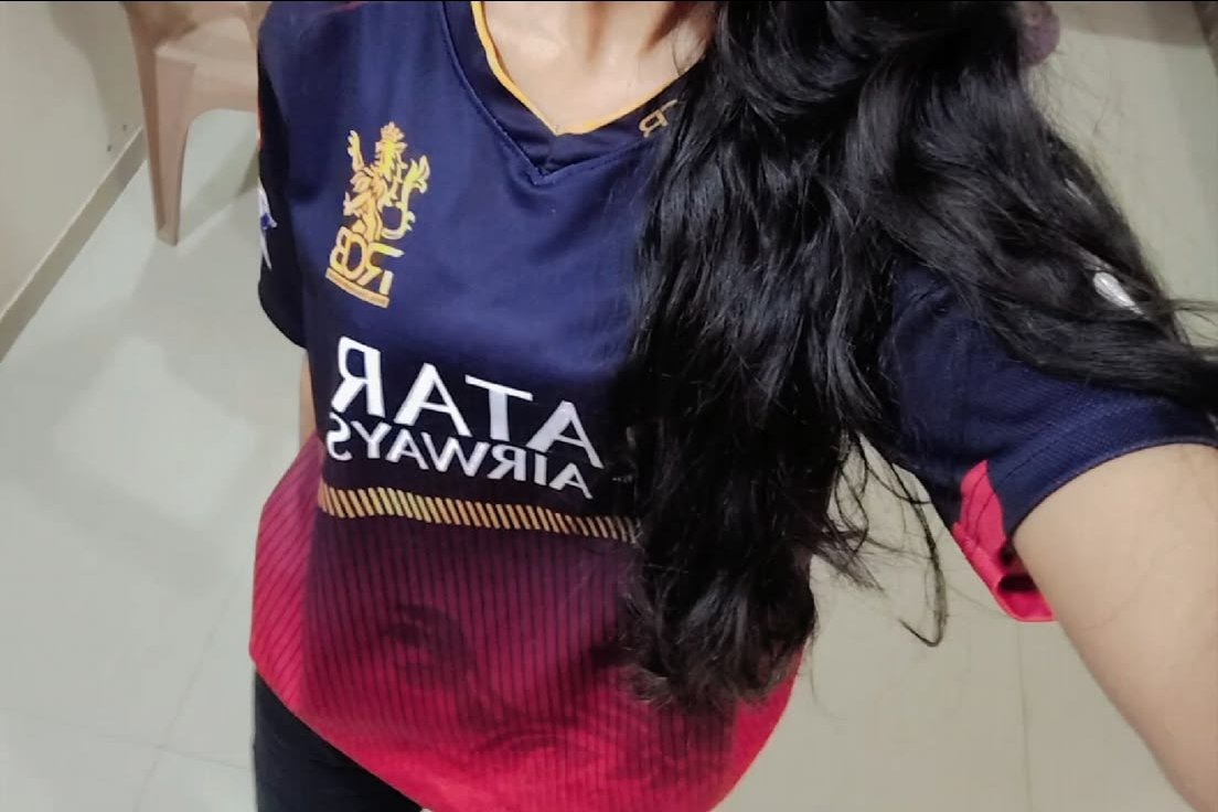 mooncastic's tweet photo. Dear algo, pls connect me with more RCB fans 🤌🏻❤️ https://t.co/jLtL0rgsmb