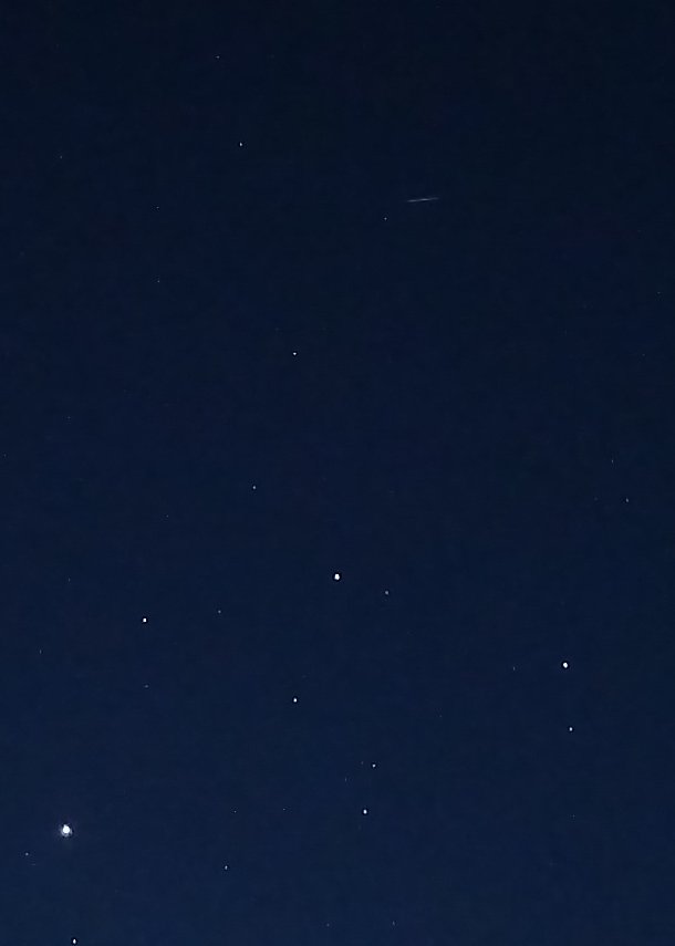 SAM_Minatitlan's tweet photo. Foto de hace un par de horas de Venus y Júpiter, pero también puse fotografiar 2 diferentes satélites

#venus #jupiter #NdE2026 #NdEMinatitlanVer #MbE2026 #minabajolasestrellas #minatitlan #coatzacoalcos #cosoleacaque  #astromina #sociedadastronomicademinatitlan #SAMin https://t.co/jv7UZoSIYB
