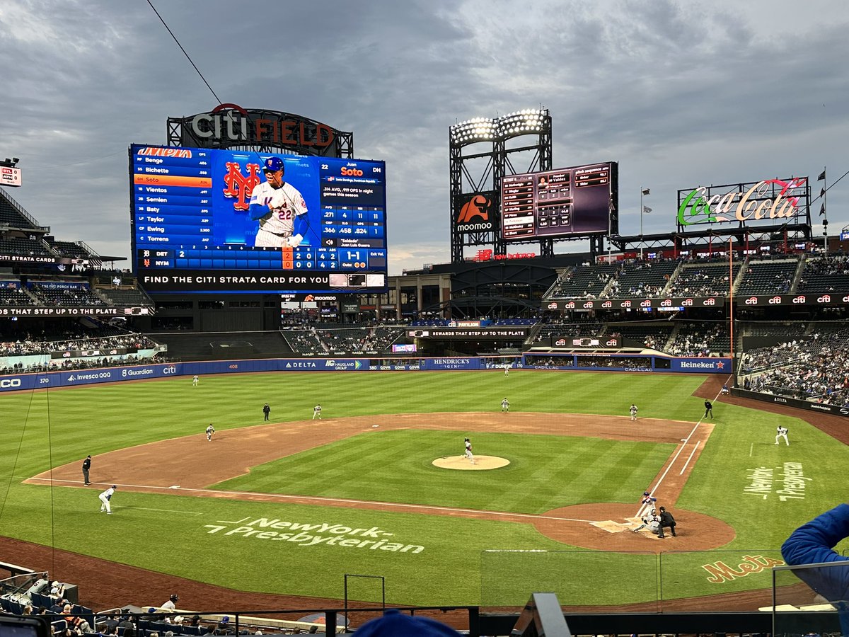 MJ #LFGM🍎 tweet media