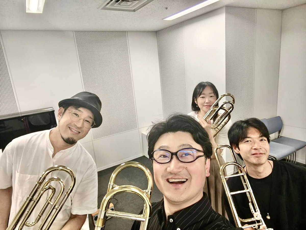 iwashi_bones's tweet photo. wind rootsトロンボーンセクションで練習会でした！
アンサンブル詰めたりコンサート前だとなかなかゆっくり時間取れないから有意義でした！ https://t.co/VEq2DZPA2I