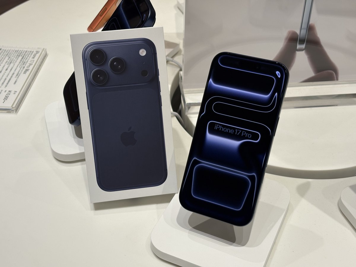 入荷情報📣】 #iPhone17Pro 256GB ディープブルーが若干数入荷いたし