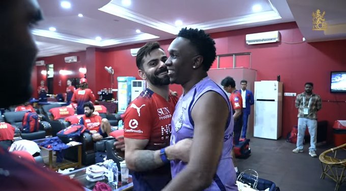 ritik89582's tweet photo. DWAYNE BRAVO SAID TO VIRAT KOHLI:

- "Play as long as possible, okay. The sport needed you Virat". ♥️♥️ https://t.co/YRL1aUVMWW