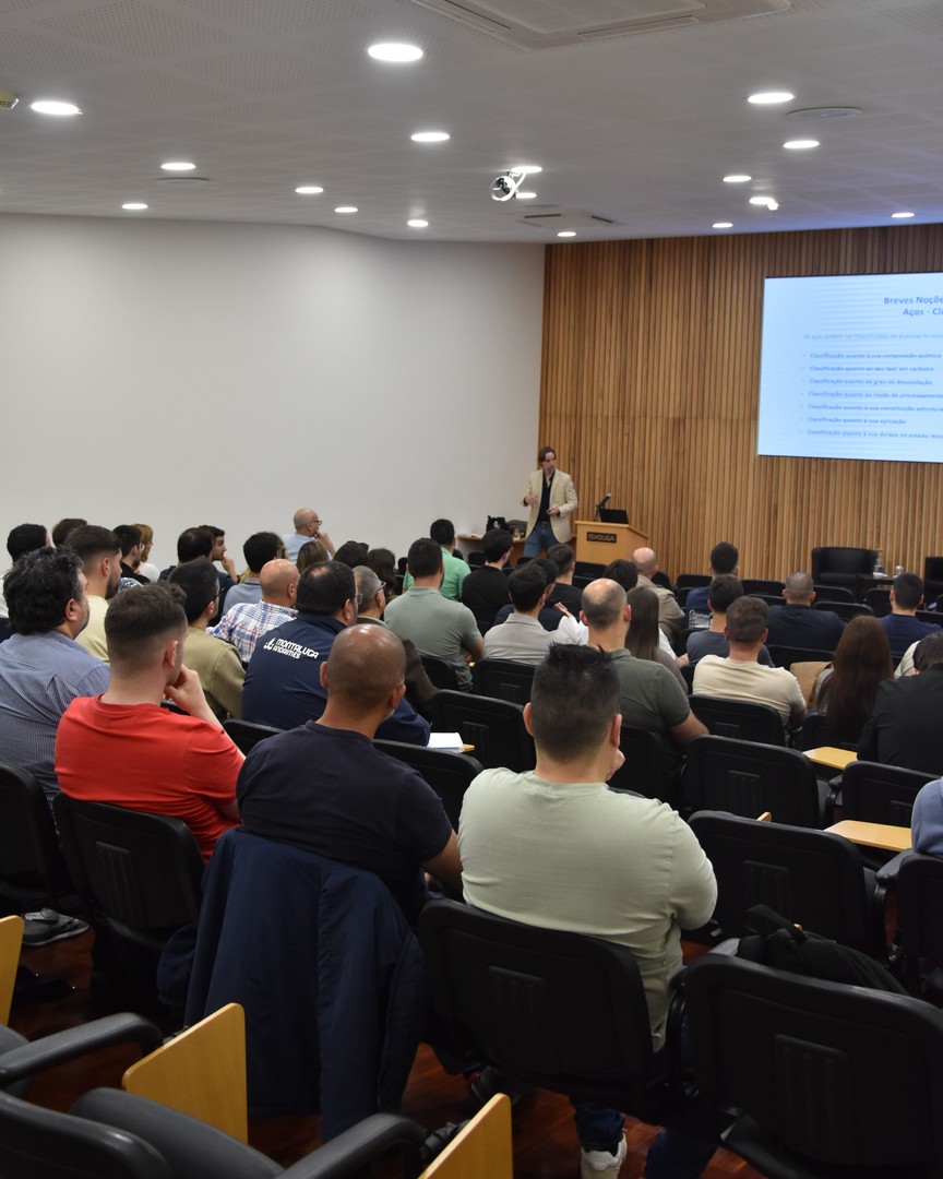 ISVOUGA's tweet photo. Aula aberta de Tratamentos Térmicos de Soldadura que contou com a presença de Jorge Alexandre Silva, uma das figuras mais respeitadas no setor da metalurgia em Portugal. 

#engenharia #materiais #soldadura #tratamentostermicos #isvouga #somosisvouga #fazemospartedestahistoria https://t.co/cz1fJrKG2h