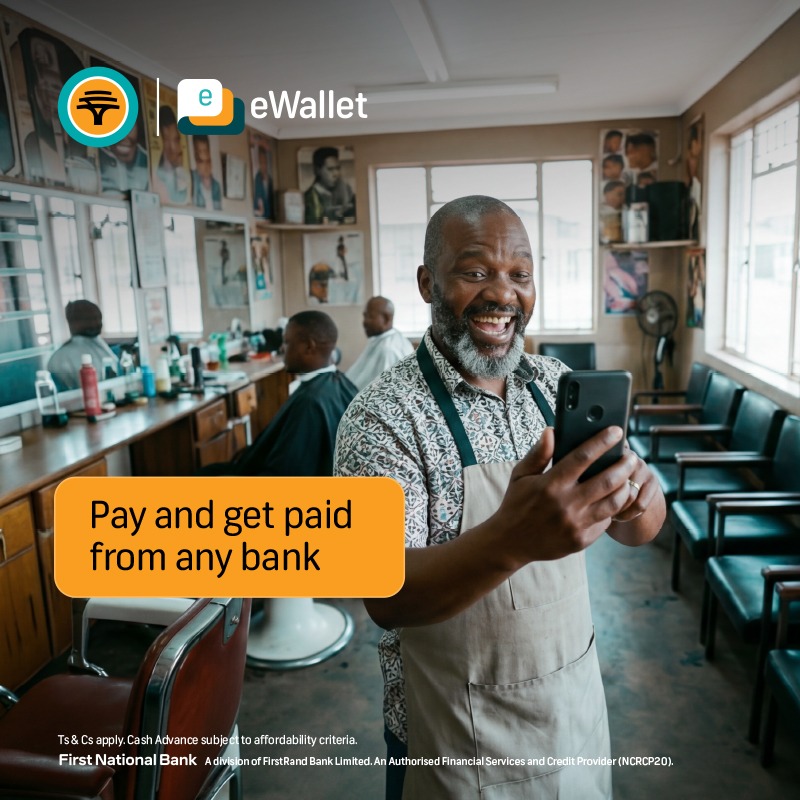 FNBSA's tweet photo. Khala bo ma eWaaa... 💬 eWallet is now on WhatsApp. Pay, get paid, buy airtime &amp; more. Simply WhatsApp “Hi” to 087 392 5538.
