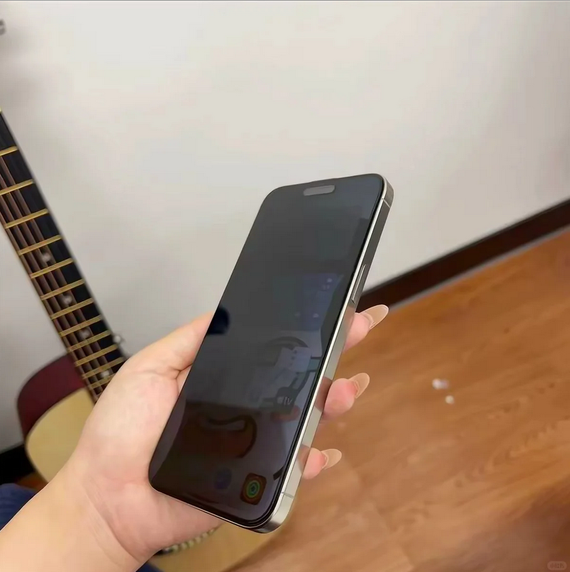 lusadesign99861's tweet photo. Clear when you look at it. Hidden from the side. 👀

This privacy screen protector helps keep your phone screen private in public places while still giving you a smooth daily-use experience.

#LusaDesign #PrivacyScreenProtector #HDPrivacyScreenProtector #AntiSpyScreen https://t.co/zyLUy1mZxn
