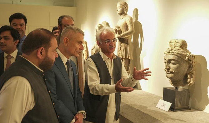 TheDailyCPEC's tweet photo. 🚨BREAKING: US returns 450+ stolen cultural artifacts worth $23M to Pakistan.