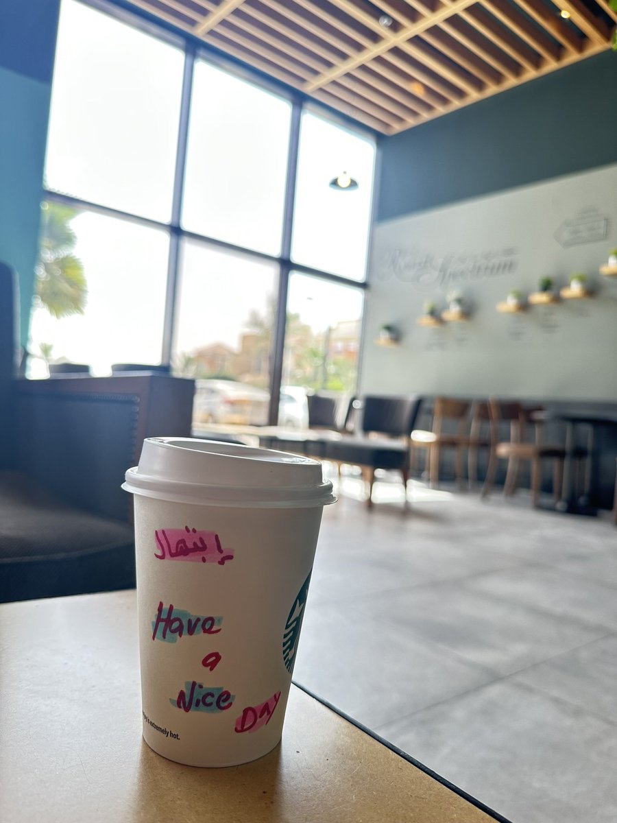 beta8m's tweet photo. ناظري للحلم نظرة تغطرس واقهريه
هو نسى ان الضيق بعيونك النجلاء سعه 
وان بقى لك حلم عيّا يتحقق ازهليه
اشري باصبعك وينه وانا اتفاهم معه https://t.co/1GGR2kajK0