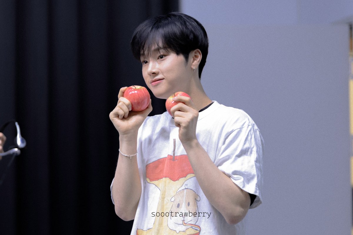 김빵이 tweet media